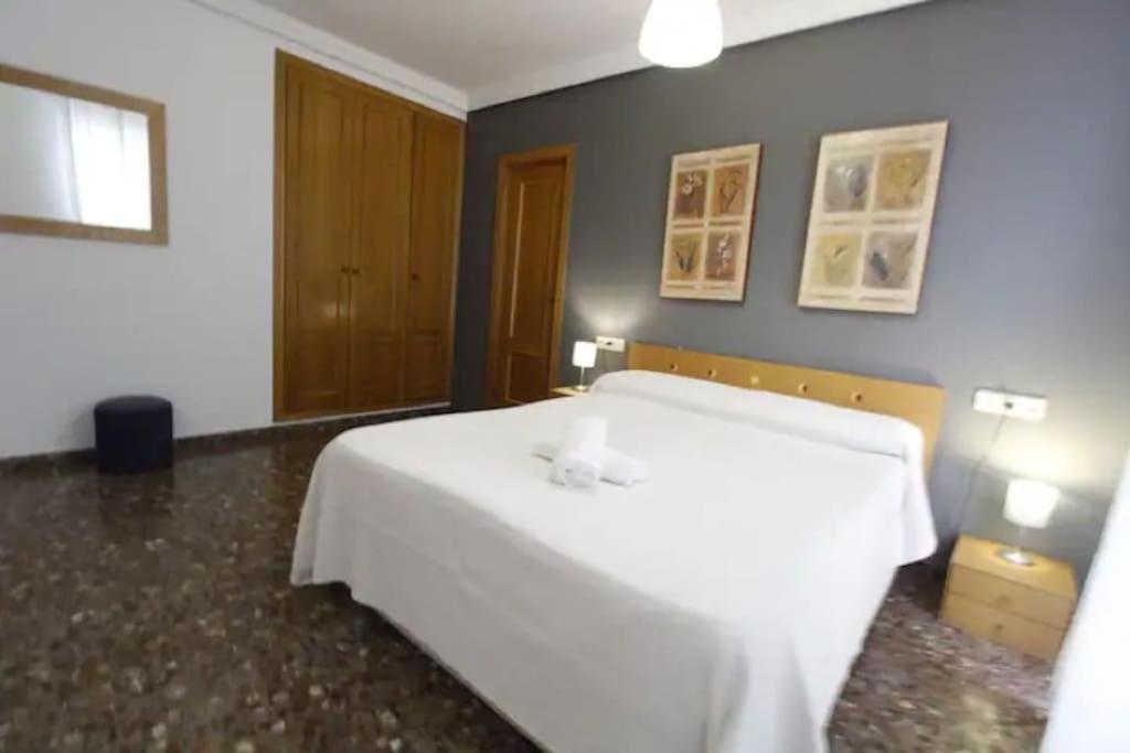 Playa Malvarrosa House Валенсия Екстериор снимка