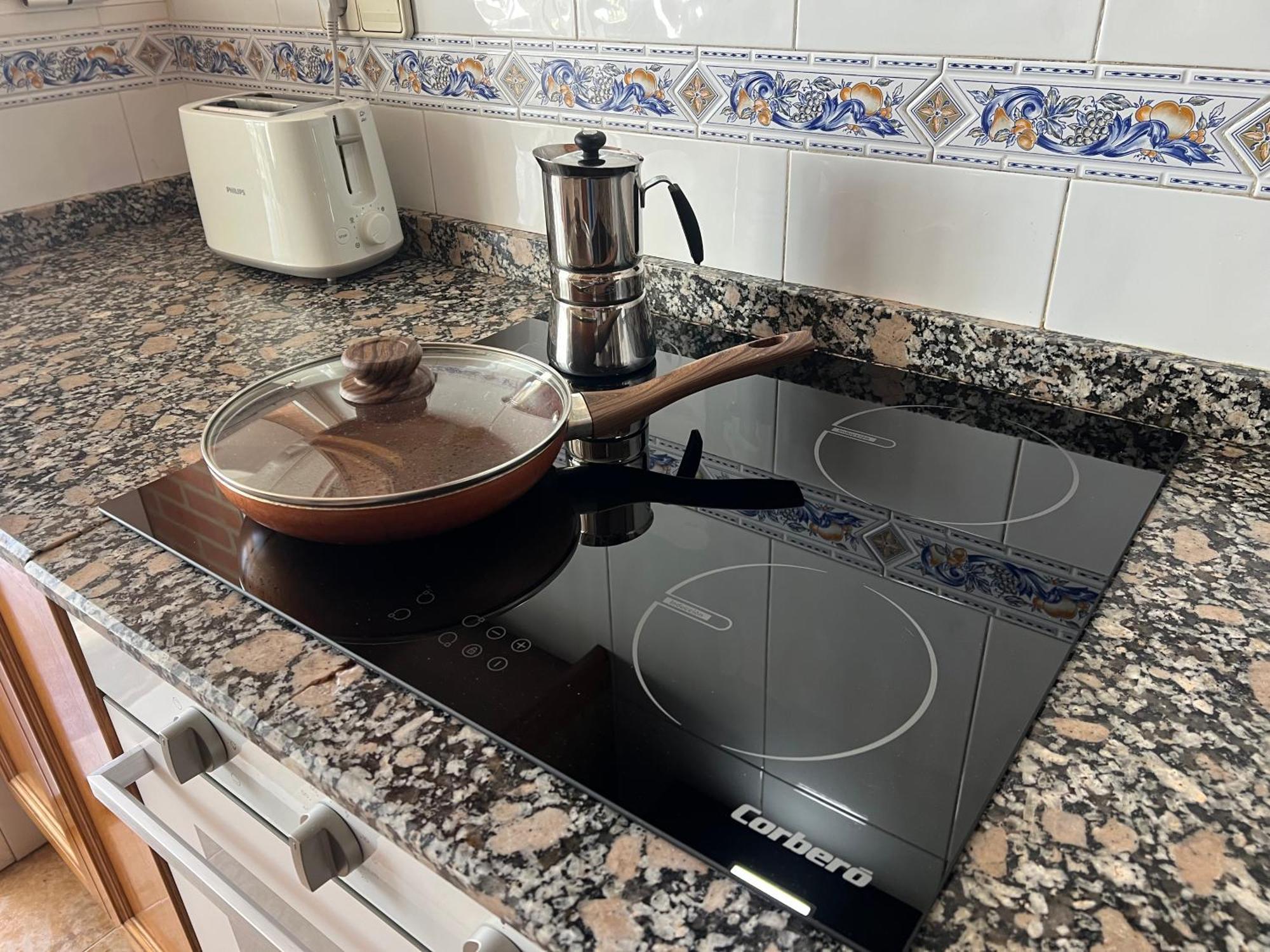 Playa Malvarrosa House Валенсия Екстериор снимка