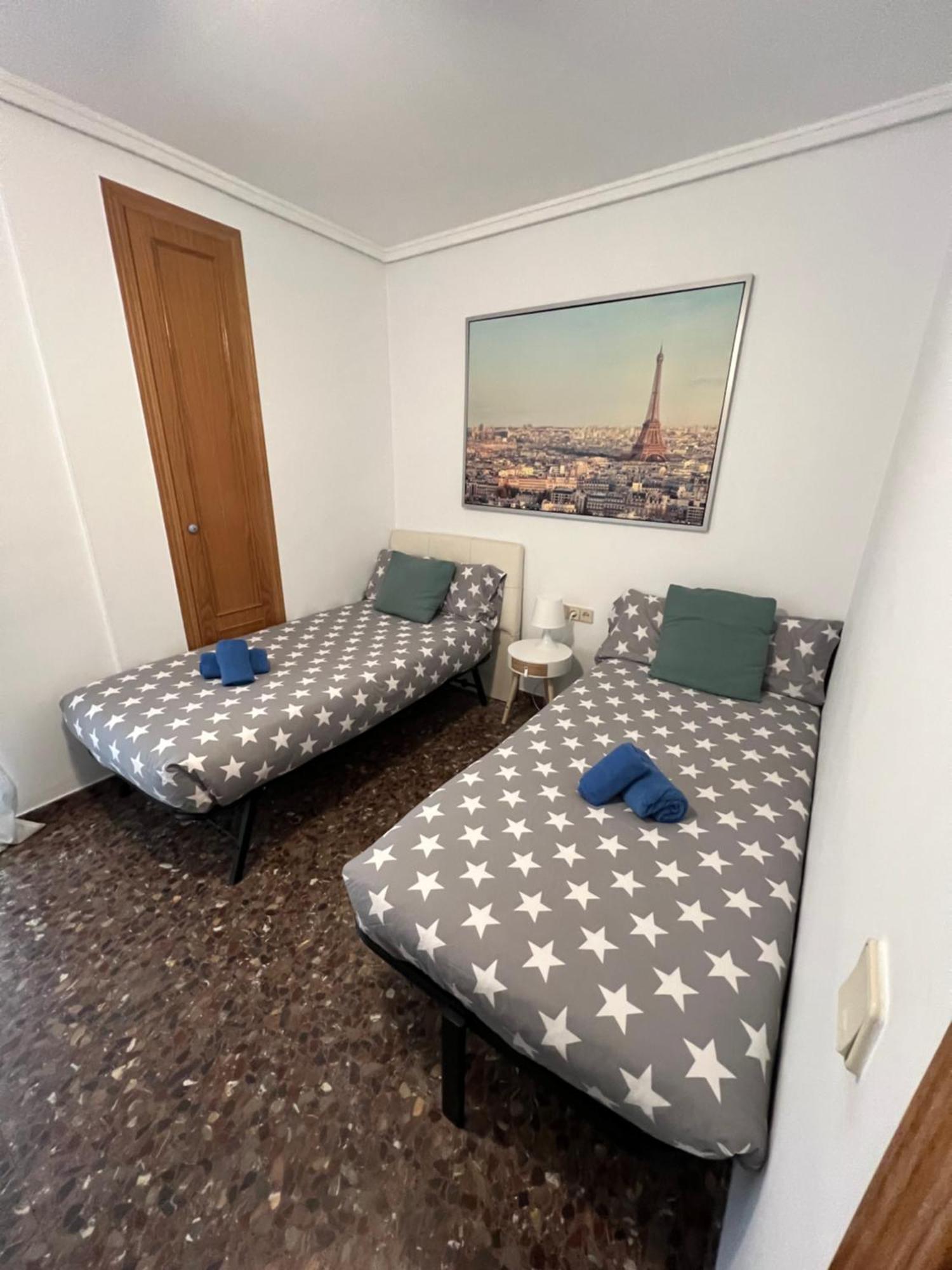 Playa Malvarrosa House Валенсия Екстериор снимка